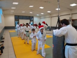 e20221217photoparcnoelnoelkarate 1713